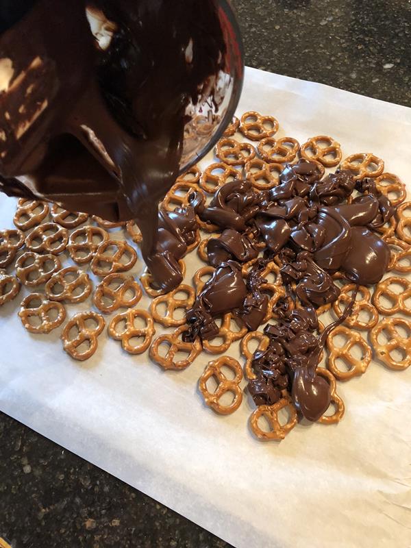 Pretzel Bark