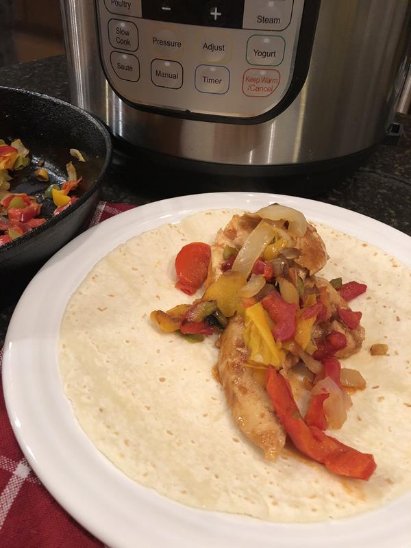 Instant Pot Chicken Fajitas 