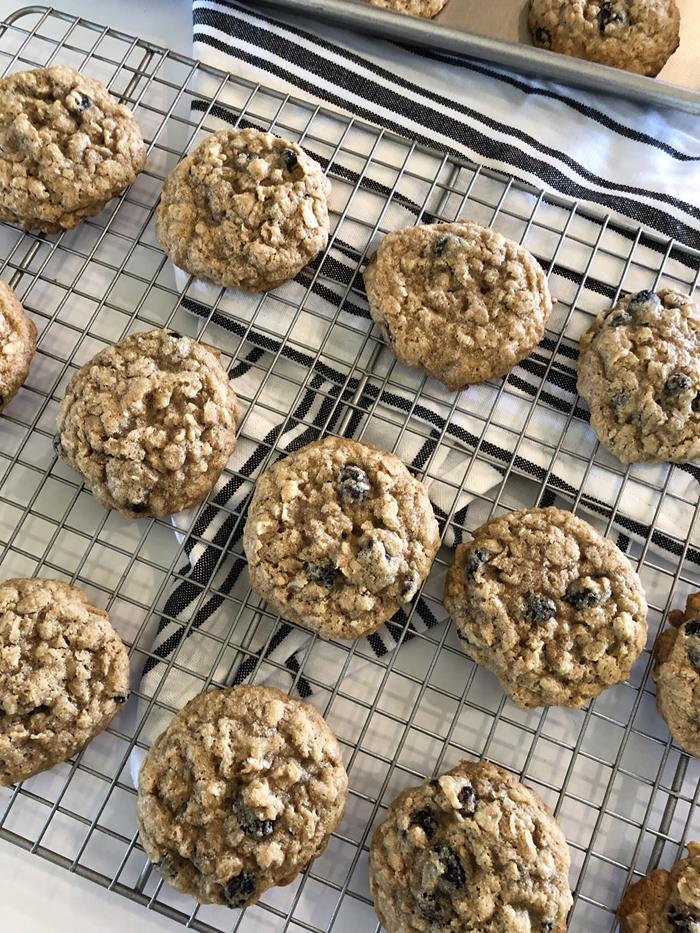 Chewy Gluten Free Oatmeal Raisin Cookies