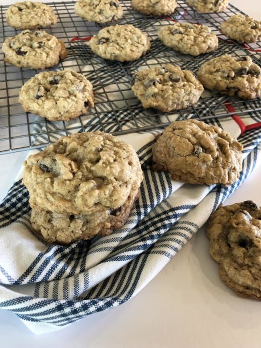 Chewy Gluten Free Oatmeal Chocolate Chip Cookies Recipe