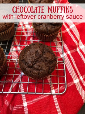 Muffins with Leftover Cranberry Sauce