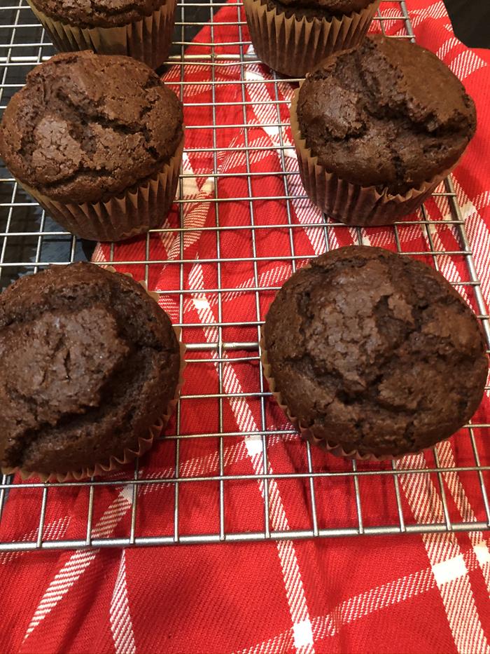 Muffins with Leftover Cranberry Sauce