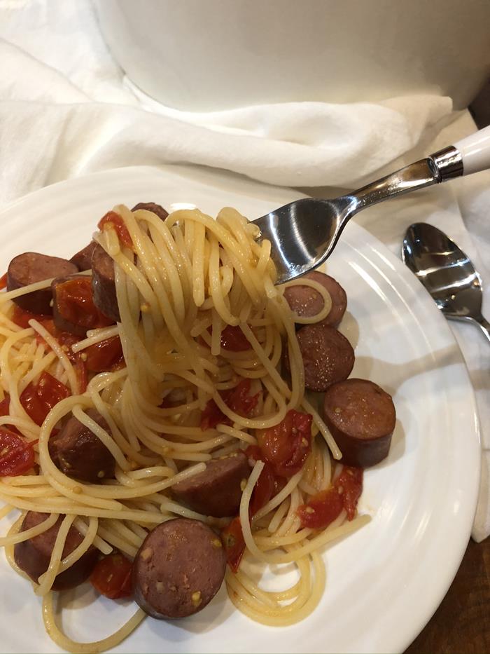 Pasta with Sausage and Cherry-Tomatoes