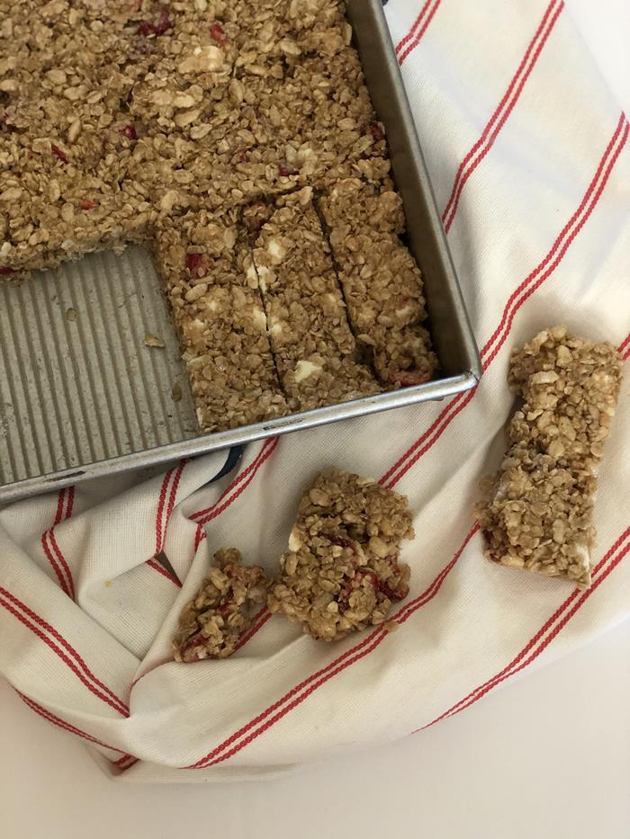 White Chocolate Berry Granola Bars Recipe