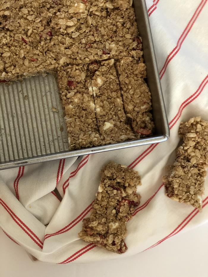 White Chocolate Raspberry Granola Bars