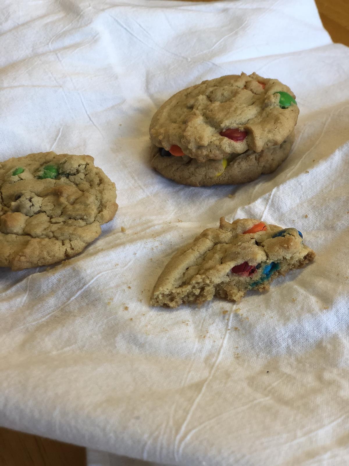 Peanut Butter M&M Cookies