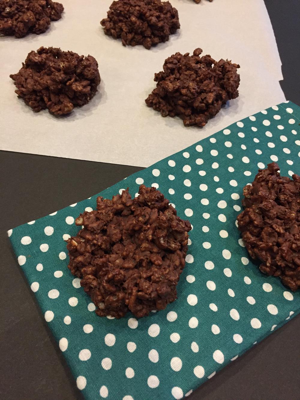 Chocolate crispy cookies on napkin