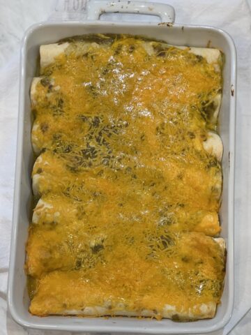 Chicken Enchiladas with Green Sauce