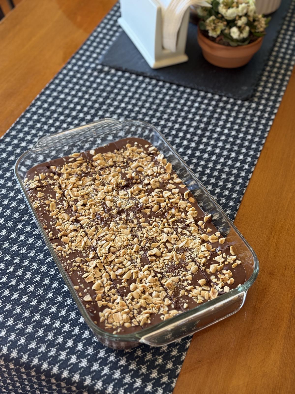not bake peanut butter bars with peanuts on top on table